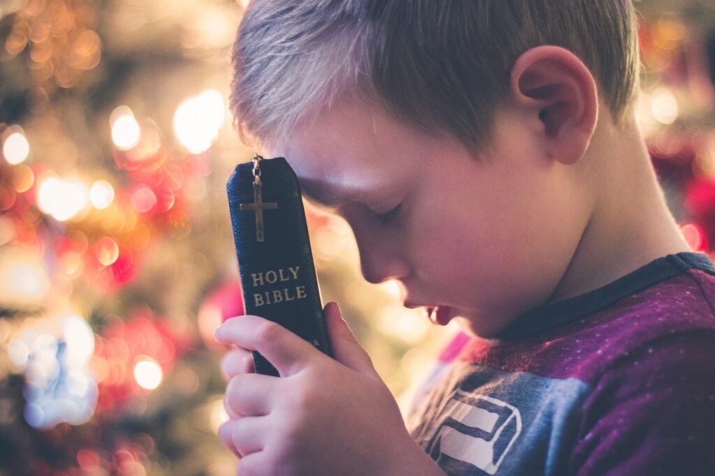 christmas wallpaper, cross, holy, book, bible, reading, religious, hand, bokeh, kid, praying, child